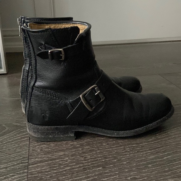 Frye Shoes - Frye Boots